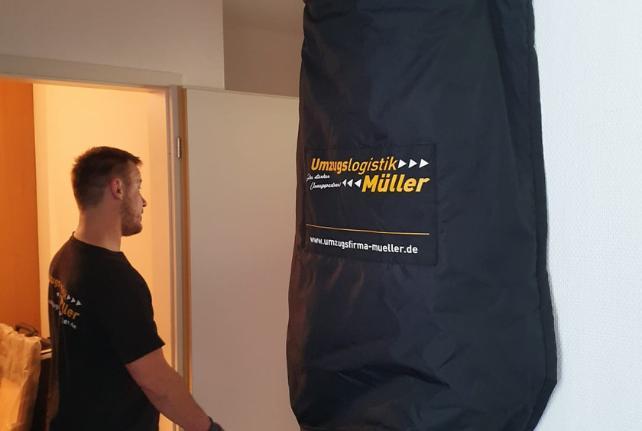 Umzugshelfer kosten in Crostwitz